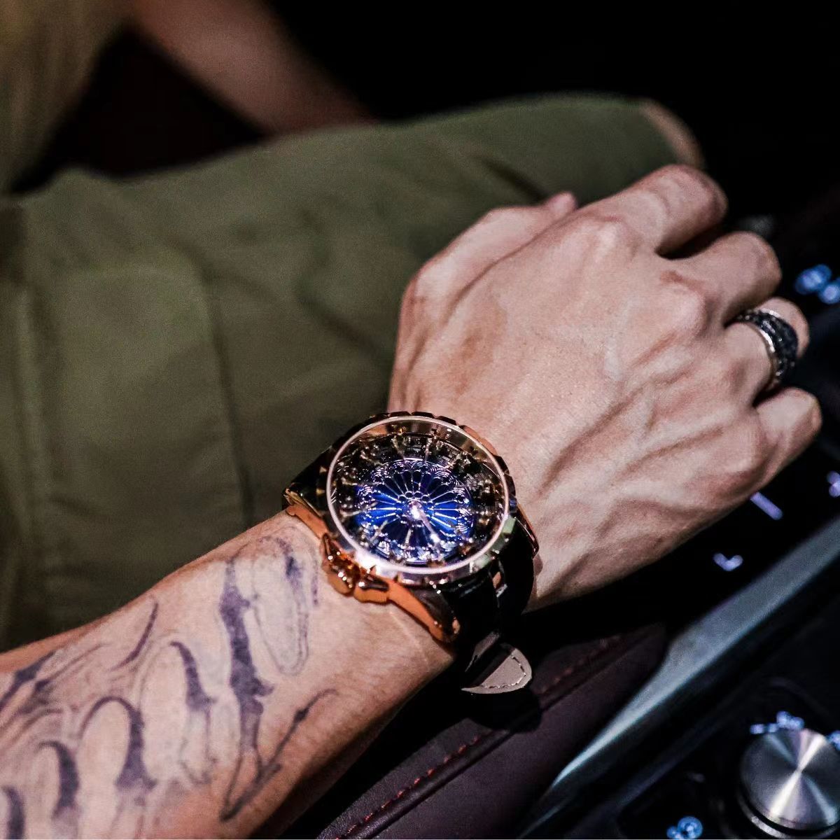 고급스럽고 우아한 남성용 시계, 열두 테이블 기사단 시 - Zodiac Luxury Watch 리뷰 및 가격