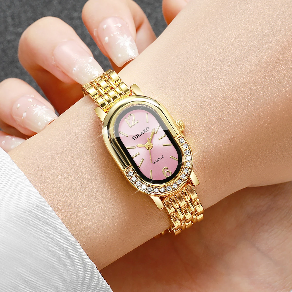 럭셔리 라인스톤 여성 쿼츠 시계 패션 골든 팔찌 스트랩 - Luxury Watch Case Travel 리뷰 및 가격