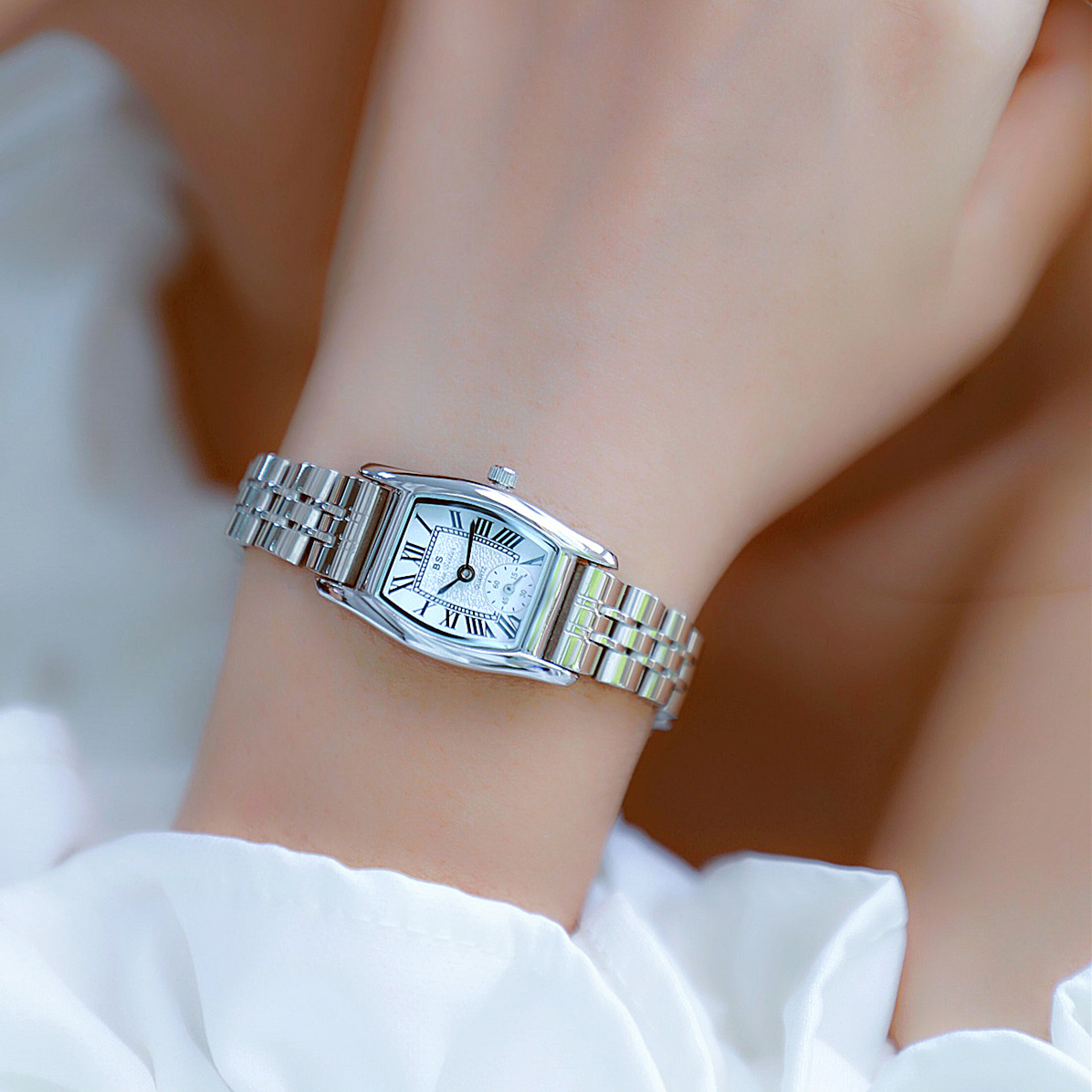 BS 여성용 시계 다목적 복고풍 스타일 럭셔리 브랜드  - Luxury Watch Cartier 리뷰 및 가격