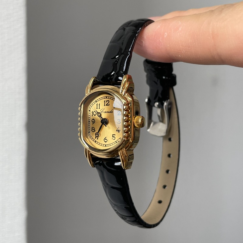 빈티지 타원형 여성용 쿼츠 시계 럭셔리 골드 섬세한 디 - Luxury Watch Gold And Black 리뷰 및 가격